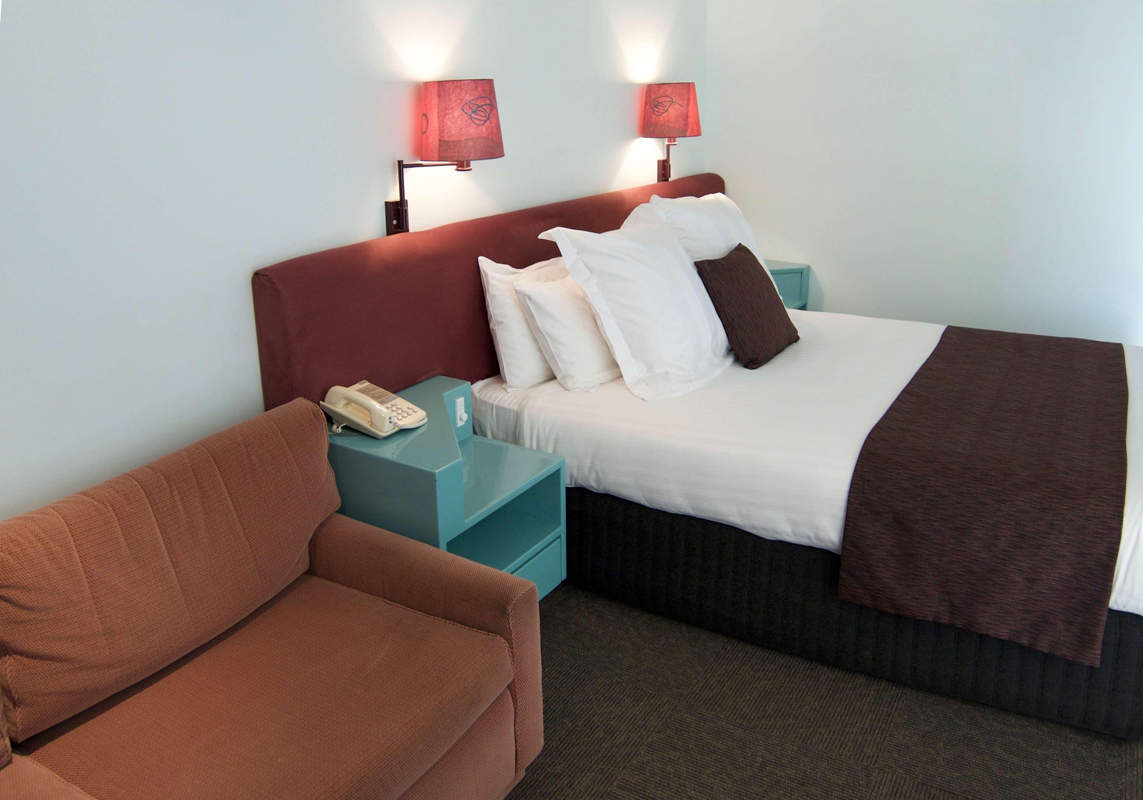 Surestay Hotel By Best Western The Clarence On Melville Albany Exterior photo