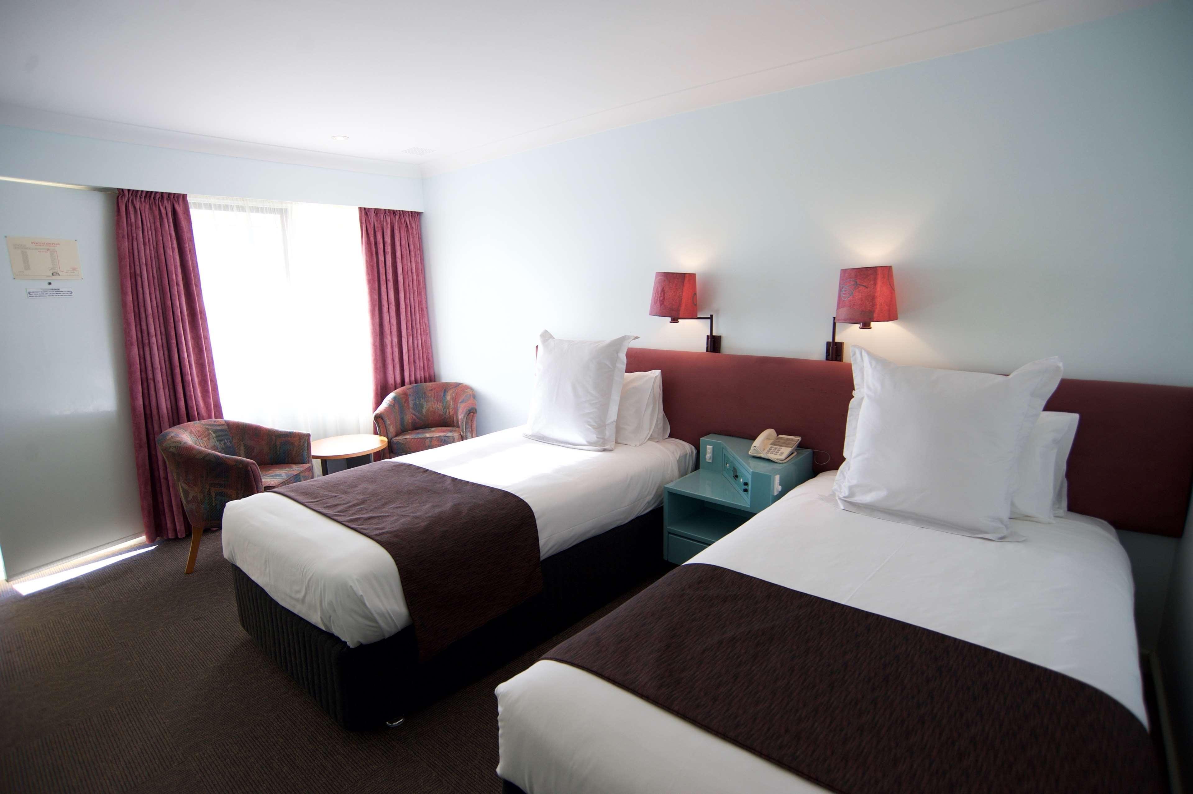 Surestay Hotel By Best Western The Clarence On Melville Albany Exterior photo